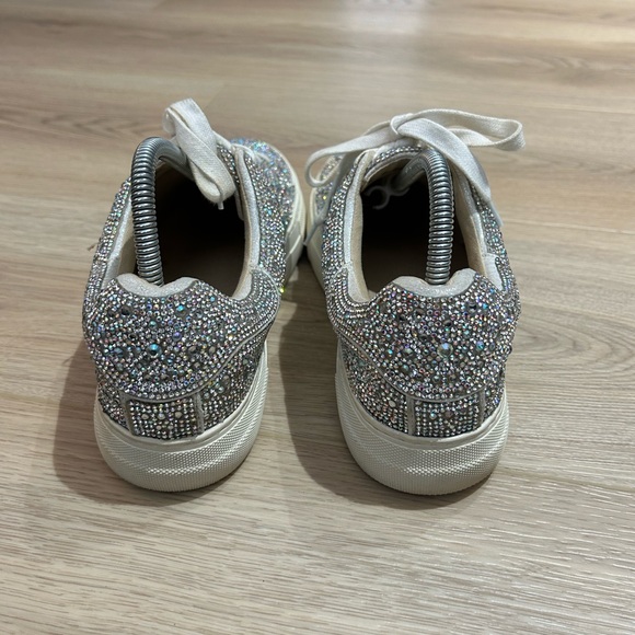 Betsey Johnson Suton Silver Rhinestone Sneakers Women’s Size 9 - Picture 5 of 8